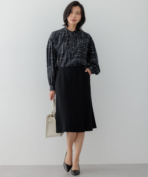 23区 L 【洗える】モノクロトーンプリント ブラウス ブラック系