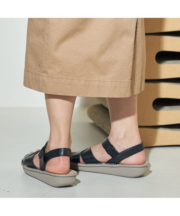 ing <ing>【WEB限定】【3E】クロスデザインサンダル ブラック