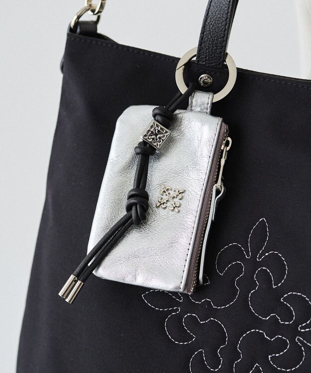 russet ［ノットモチーフ×メタルパーツ］レザーコードバッグチャーム（Z-223） Black