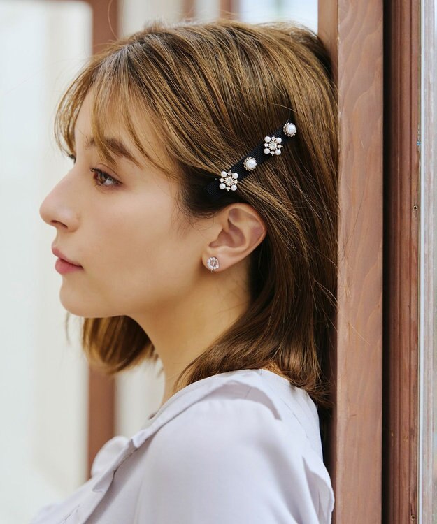 Tiaclasse ビジューグログランヘアクリップ ブラック