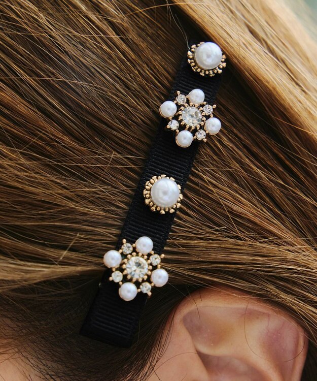 Tiaclasse ビジューグログランヘアクリップ ブラック