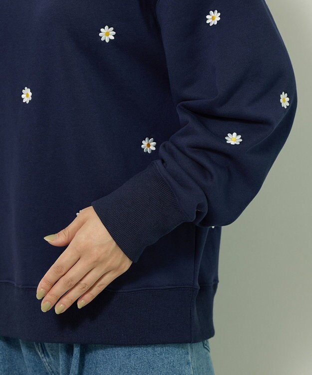 Green Parks ・ｓｗｉｎｇ　ｂｙ　デイジー刺繍スウェット Navy