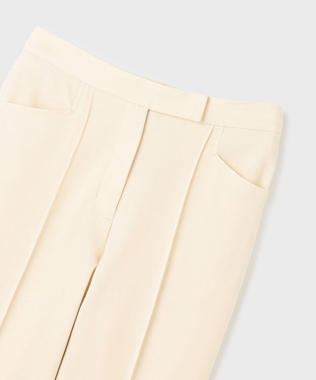 GRACE CONTINENTAL スリムテーパーパンツ キナリ