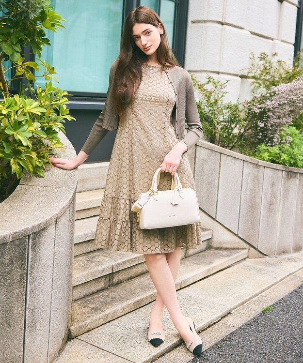 TOCCA T-ECLAIR LEATHERBAG ボストンバッグ アイボリー系