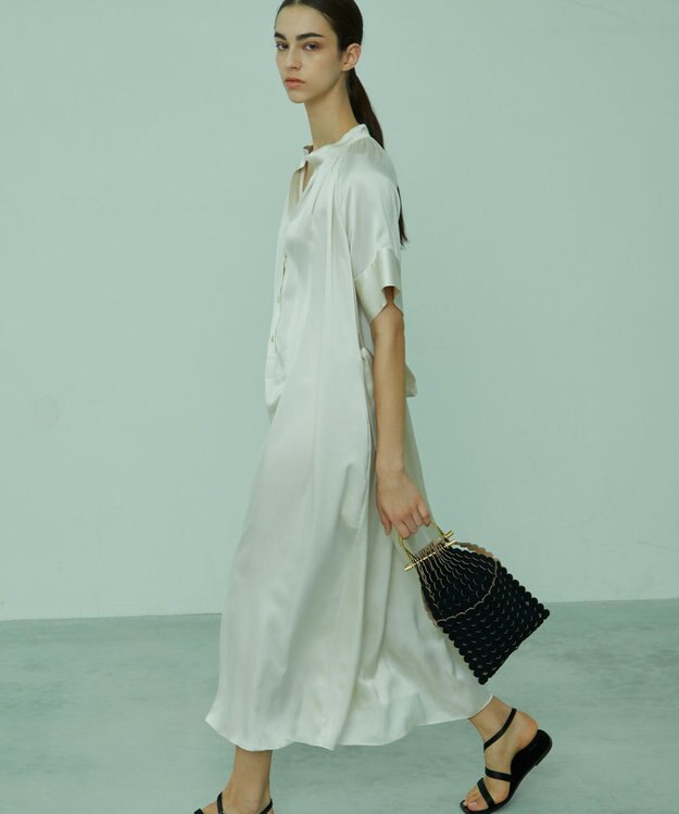 BEIGE， YEW / シャツワンピース Sand