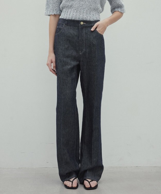 BEIGE， 【洗える】CUPHEA / センタープレス入りフレアパンツ Indigo