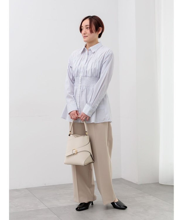 Te chichi ペプラムシャーリングシャツブラウス オフホワイト