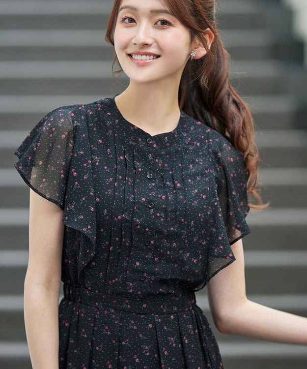 Tiaclasse L 【新色追加】フレアスリーブワンピース ブラック