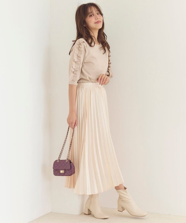 Feroux サテン プリーツスカート アイボリー系