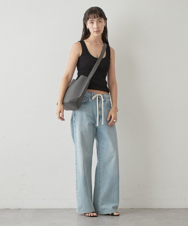 IACUCCI ルオータ ミディアムショルダー ALCE グレー