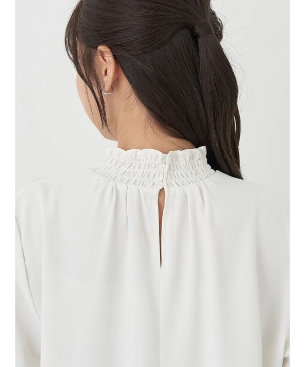 earth music&ecology シャーリングブラウス Off White