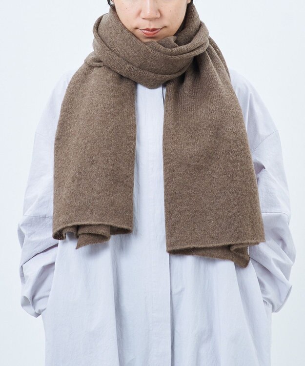 AND WOOL 〈上質な素材と手仕事から生まれた優しいニット〉ヤクの糸を編んだ大判ストール ブラウン
