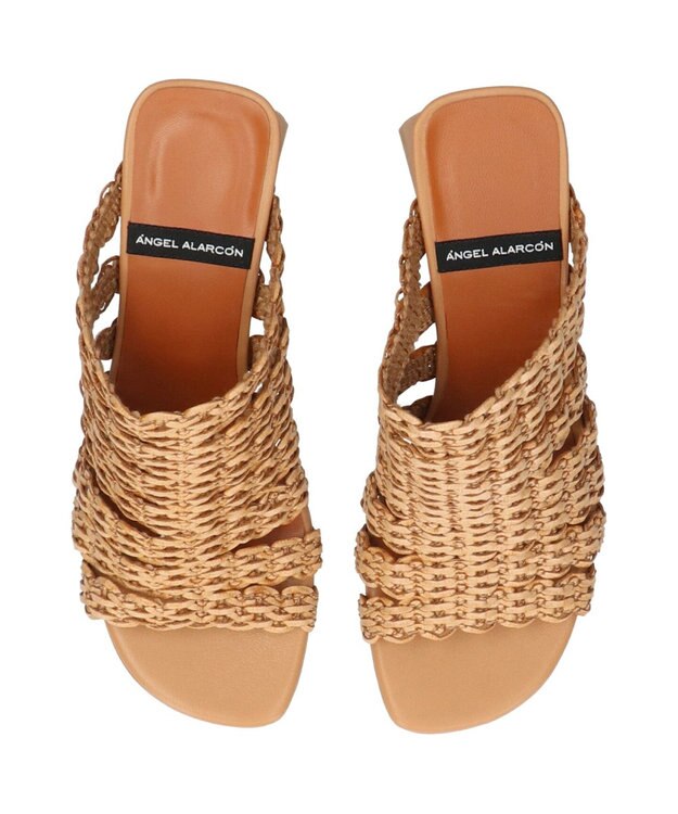 INTER-CHAUSSURES 【ANGEL ALARCON】チャンキーヒールラフィアサンダル ベージュ雑材
