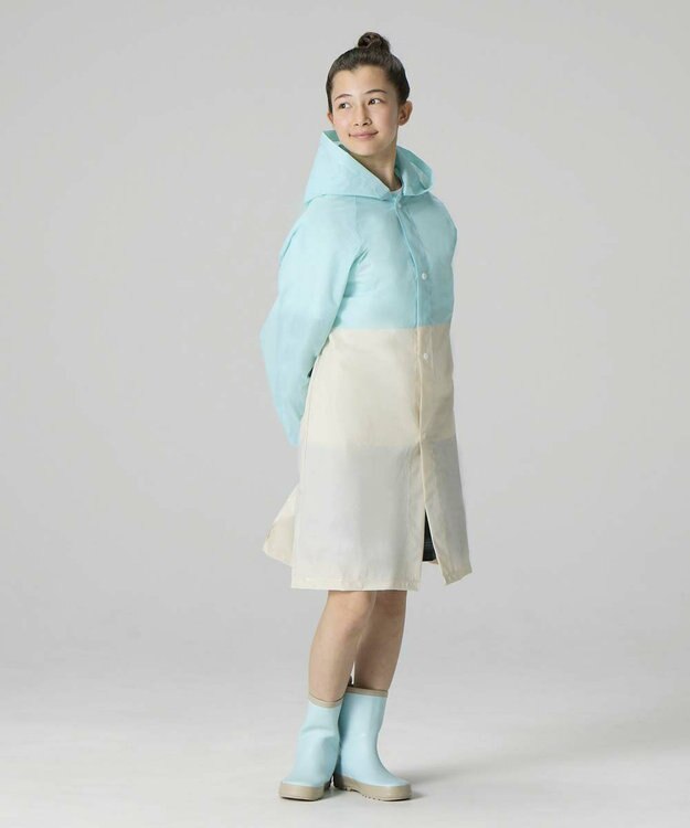 BEAMS SCHOOL シームレスレインコート サックス