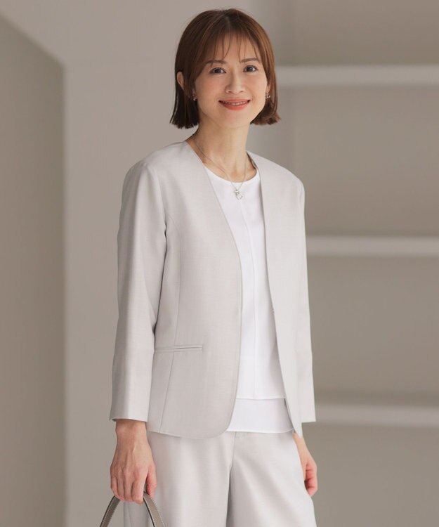 J.PRESS LADIES 【セットアップ対応・洗える・UVケア・吸水速乾】OXIJEWELストレッチ ノーカラー ジャケット ライトグレー系