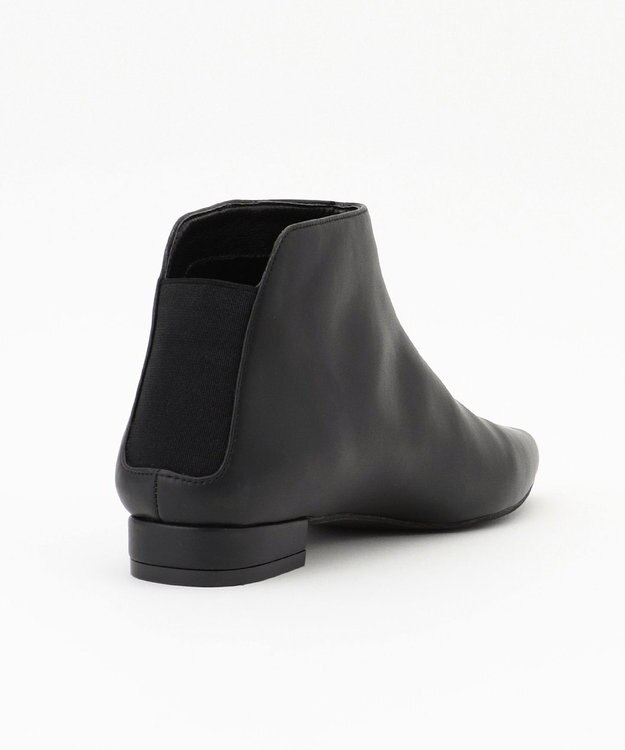 23区 ポインテッドトゥ ブーティー ブラック系