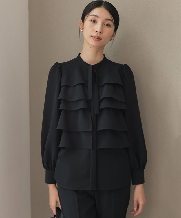 組曲 【KUMIKYOKU NAVY】コンフォータブルドレープ フリルブラウス ネイビー系