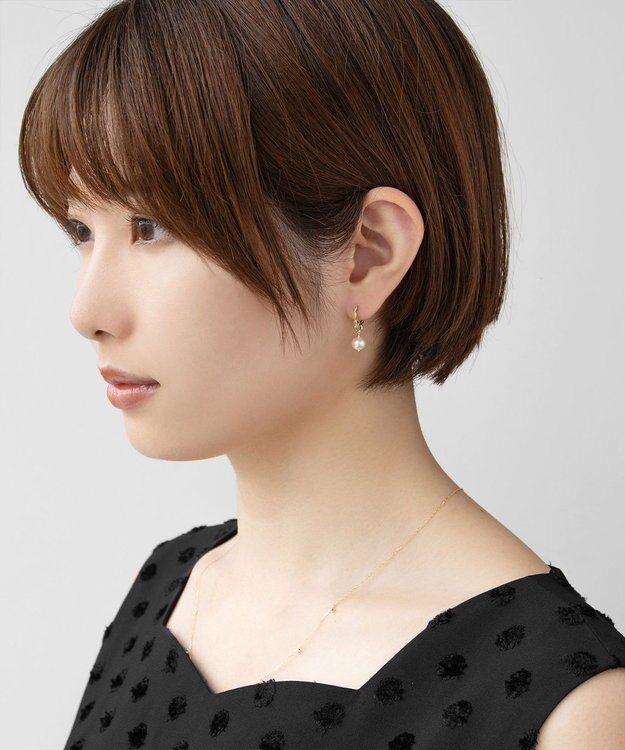 TOCCA 【WEB限定】DAISY PETAL HOOP PIERCED EARRINGS K10ゴールド 淡水パール 2WAYピアス イエローゴールド系