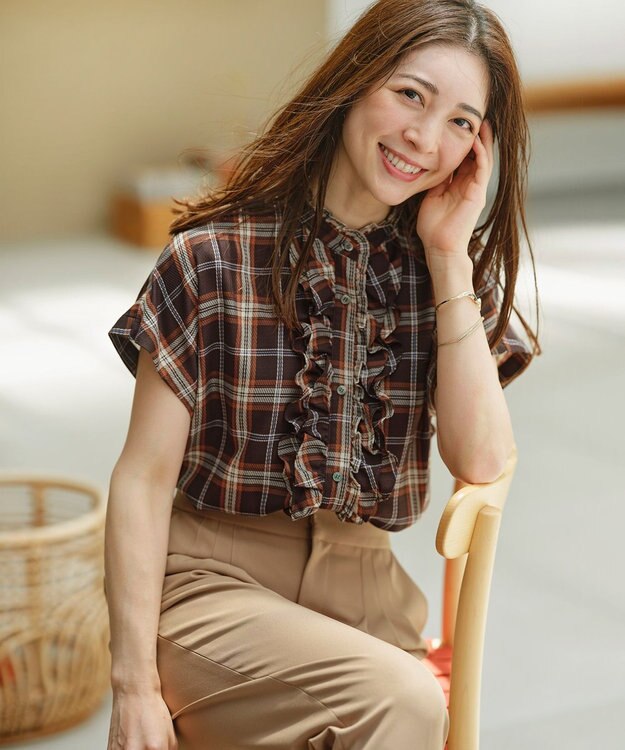 組曲 シアーツイルチェック フリルブラウス アプリコットブラウン系3