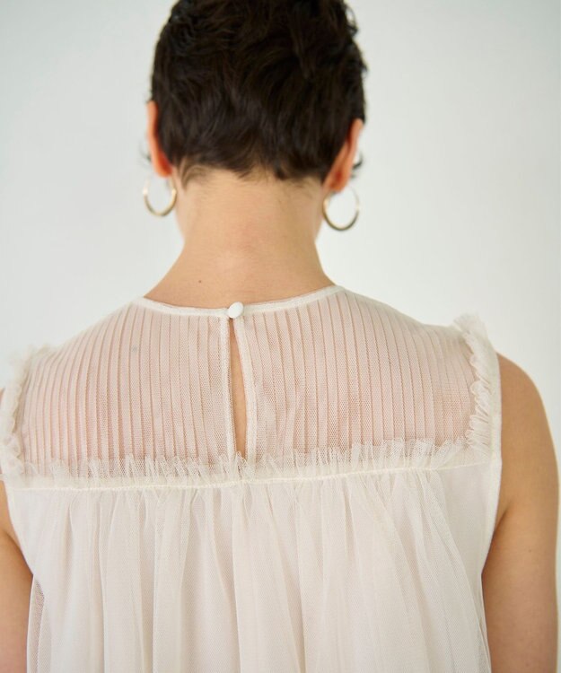 GRACE CONTINENTAL チュールノースリーブ トップ キナリ