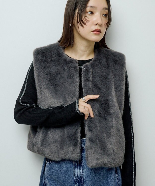 Green Parks ・ＥＬＥＮＣＡＲＥ　ＤＵＥ　フォックス調ファーベスト Charcoal Gray