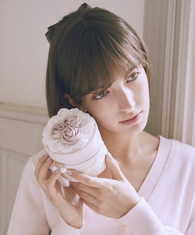 Maison de FLEUR ローズブーケポーチ Pink