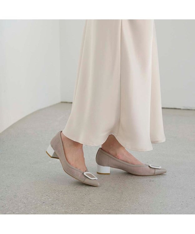 MODE ET JACOMO <MODE ET JACOMO>ポインテッドバックルデザインパンプス ライトオーク