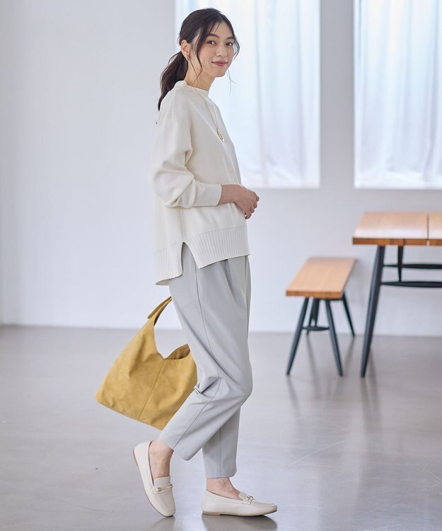 ANY L イージーケアライトストレッチテーパードパンツ ライトグレー