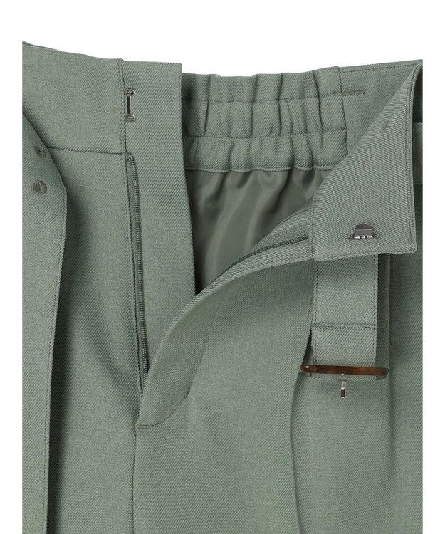 earth music&ecology ベルト付きショートパンツ Khaki