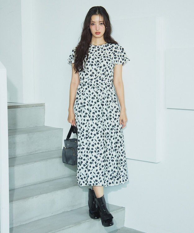 TOCCA 【WEB＆一部店舗限定】VIA METRO POCHETTE ポシェットバッグ ライトグレー系