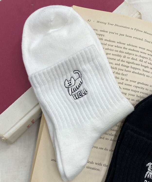 WEGO クレイジー刺繍アンクルソックス ホワイト