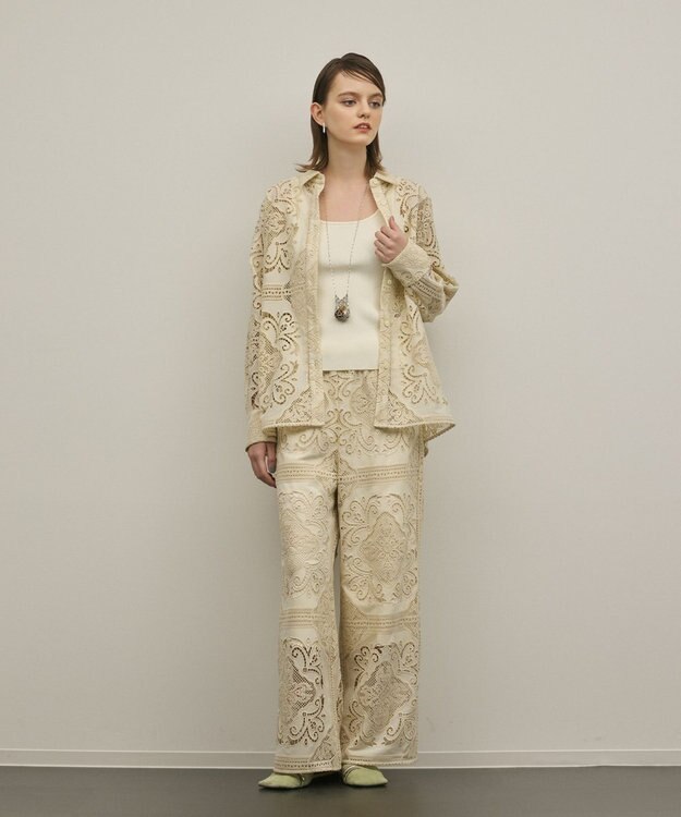 GRACE CONTINENTAL パネル刺繍パンツ キナリ