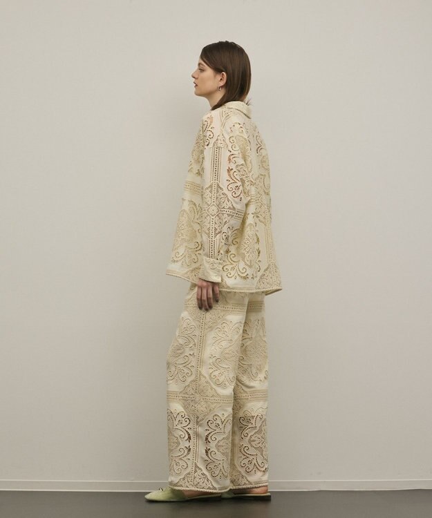 GRACE CONTINENTAL パネル刺繍パンツ キナリ