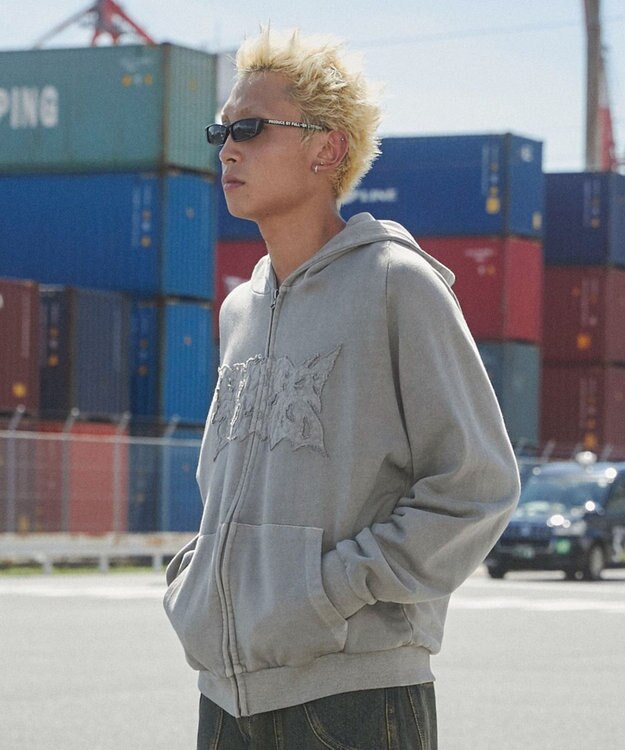 WEGO 【ユニセックス着用ITEM】ピグメントダメージアップリケZIPパーカー グレー