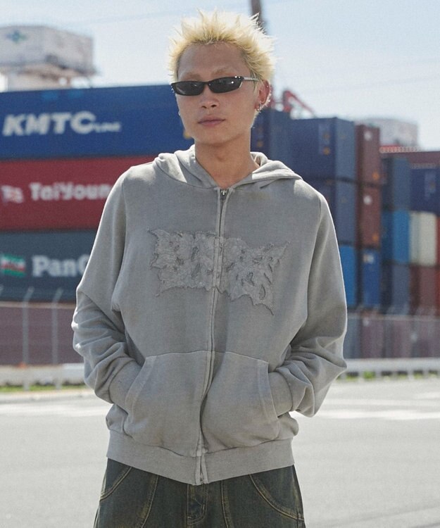 WEGO 【ユニセックス着用ITEM】ピグメントダメージアップリケZIPパーカー グレー