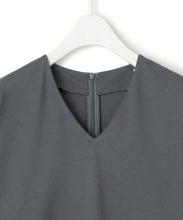 ICB 【WEB限定・洗える】ストレッチポンチ Vネックワンピース ダルブルー系