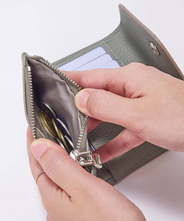 TOPKAPI 【Breath TOPKAPI】DUAL デュアル シュリンクレザー バイカラー 三つ折り 財布　薄型 / 軽量 グレージュ