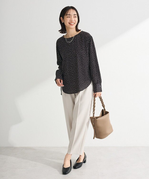 Green Parks ドットイージーケアバックスリットブラウス Dot Black