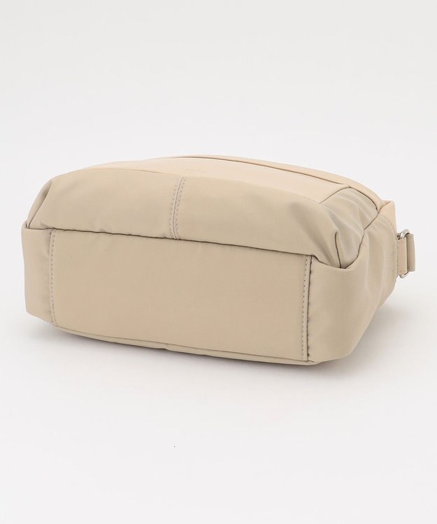 Y'SACCS ブロックモチーフショルダー アイボリー