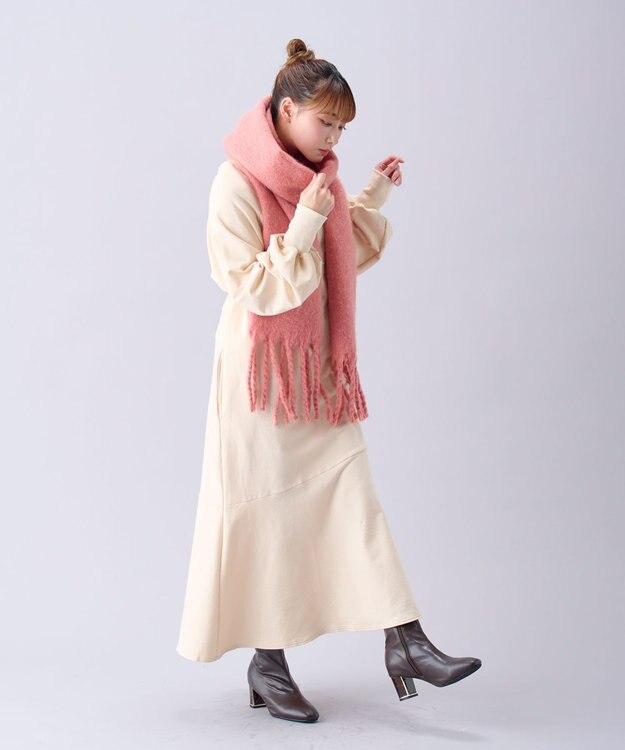 MOONBAT 【洗える】estaa ボリュームマフラー ピーチ