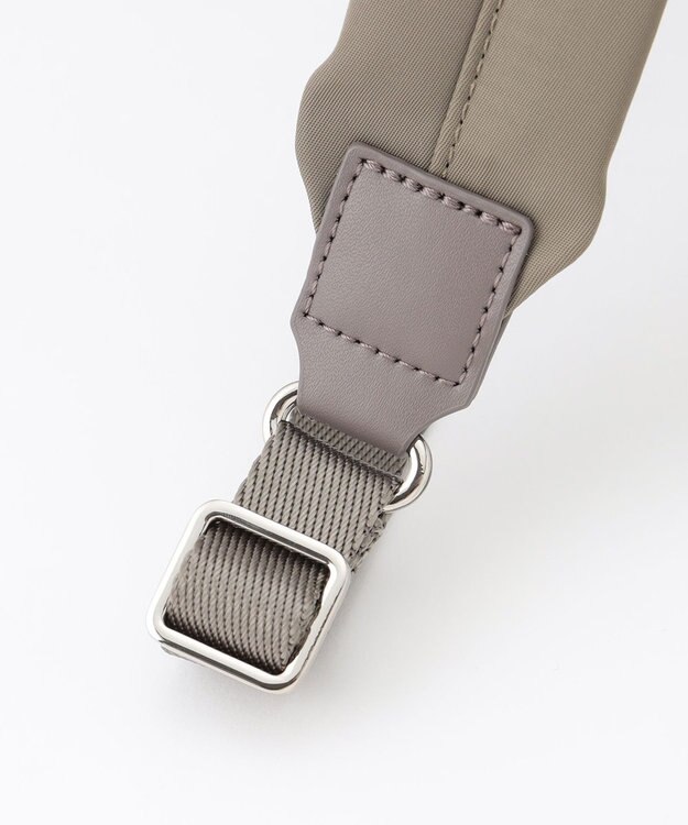 LA BAGAGERIE 【撥水ナイロン】ベーシックリュック グレージュ