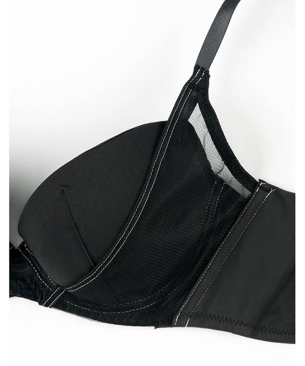 WACOAL WEB限定 ブラジャー 【ハグするブラ】 体温を感知してカラダになじむ 谷間メイク 脇高設計 Gカップまで対応 大きいサイズ レディース BMM700 /ワコール ブラック