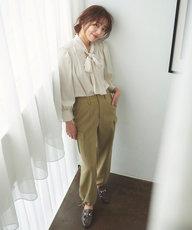 Feroux 【ONWARD CROSSET MAG掲載】パラシュートカーゴ パンツ カーキ系