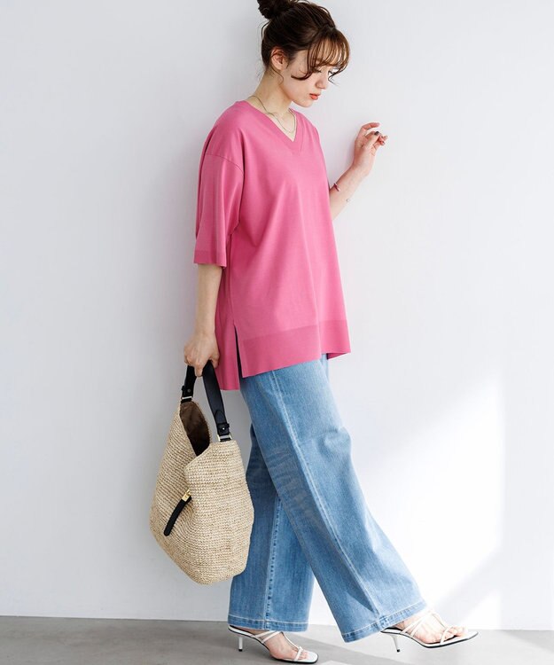 23区 L 【先行予約/WEB&一部店舗限定カラーあり/Lサイズ限定】レーヨンポリエステルストレッチ Vネック ニット [WEB&一部店舗限定カラー]ピンク系