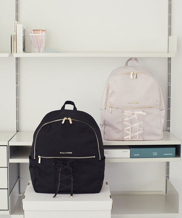 Maison de FLEUR 撥水加工レースアップリボンリュック Grayish Pink