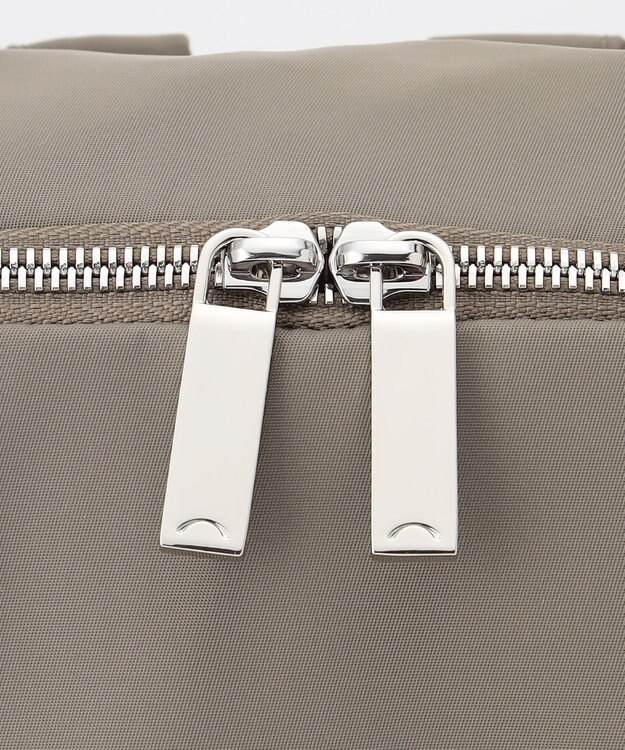 LA BAGAGERIE 【撥水ナイロン】ベーシックリュック グレージュ