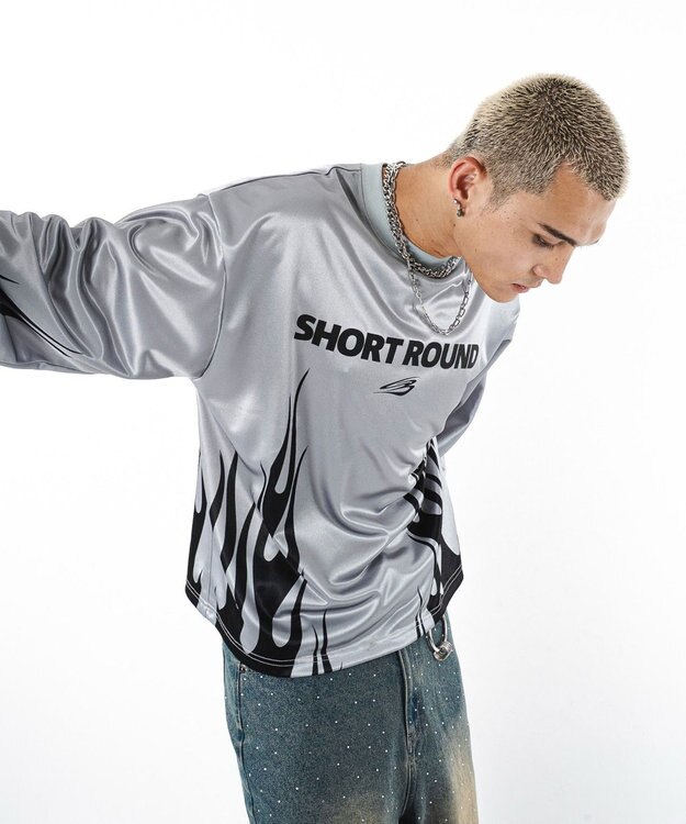 WEGO 【ユニセックス着用ITEM】ファイヤーパターンゲームロゴT（長袖） グレー