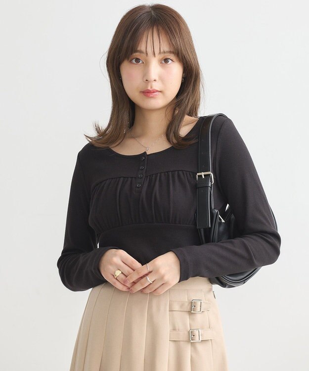 earth music&ecology 切替ギャザーコンパクトカットプルオーバー Black