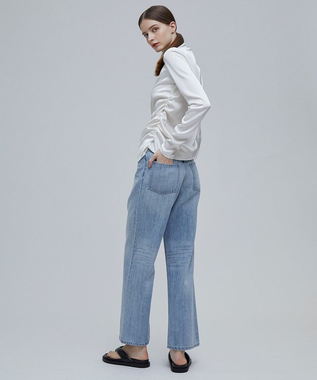 BEIGE， GINETTE / シャーリングブラウス Ecru