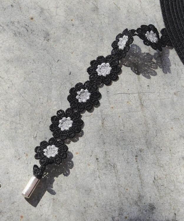 Tiaclasse フラワーレース付きクロッシュハット ブラック